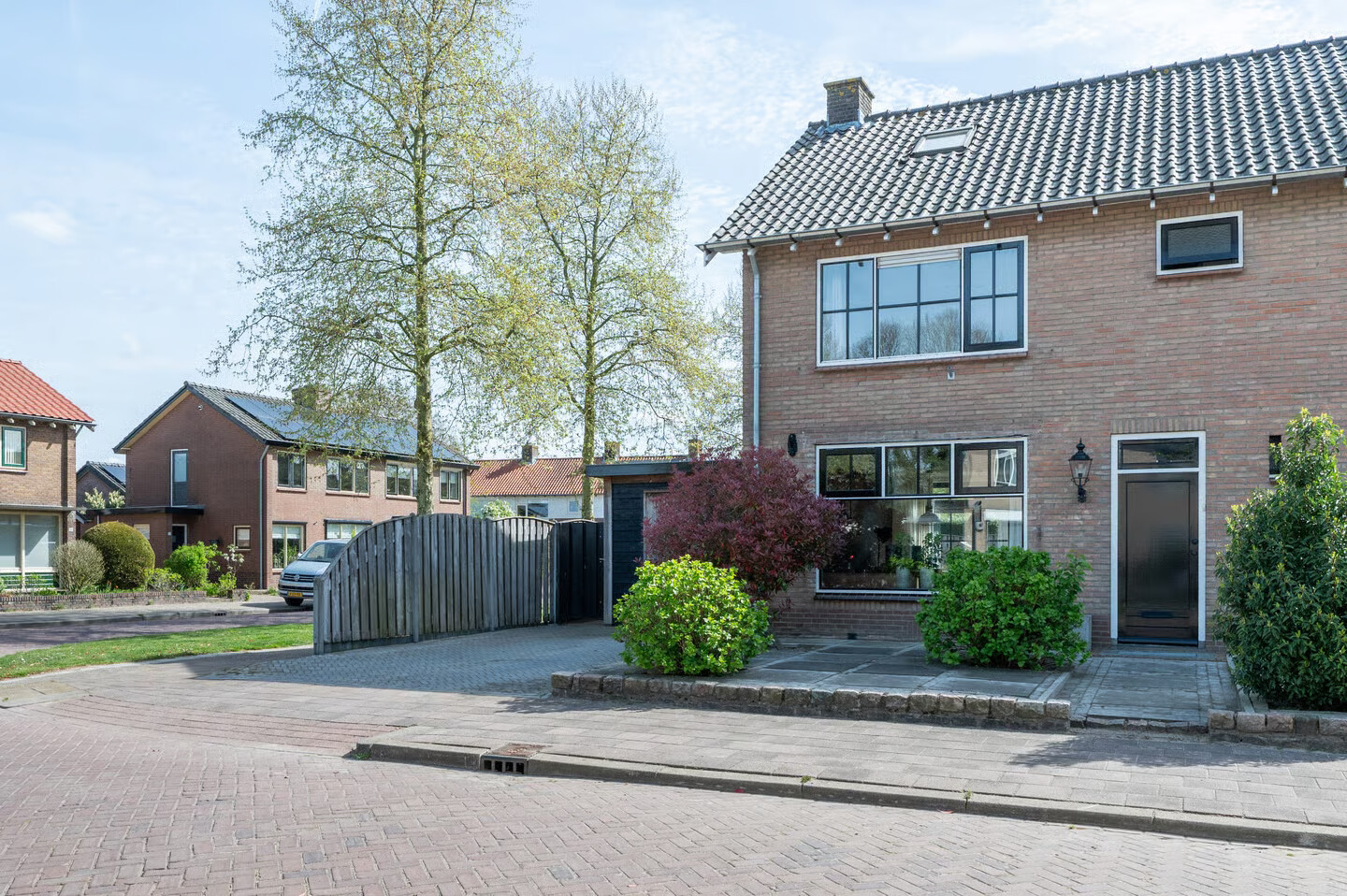 Tussenwoning te koop: Beukenlaan 1, Garderen