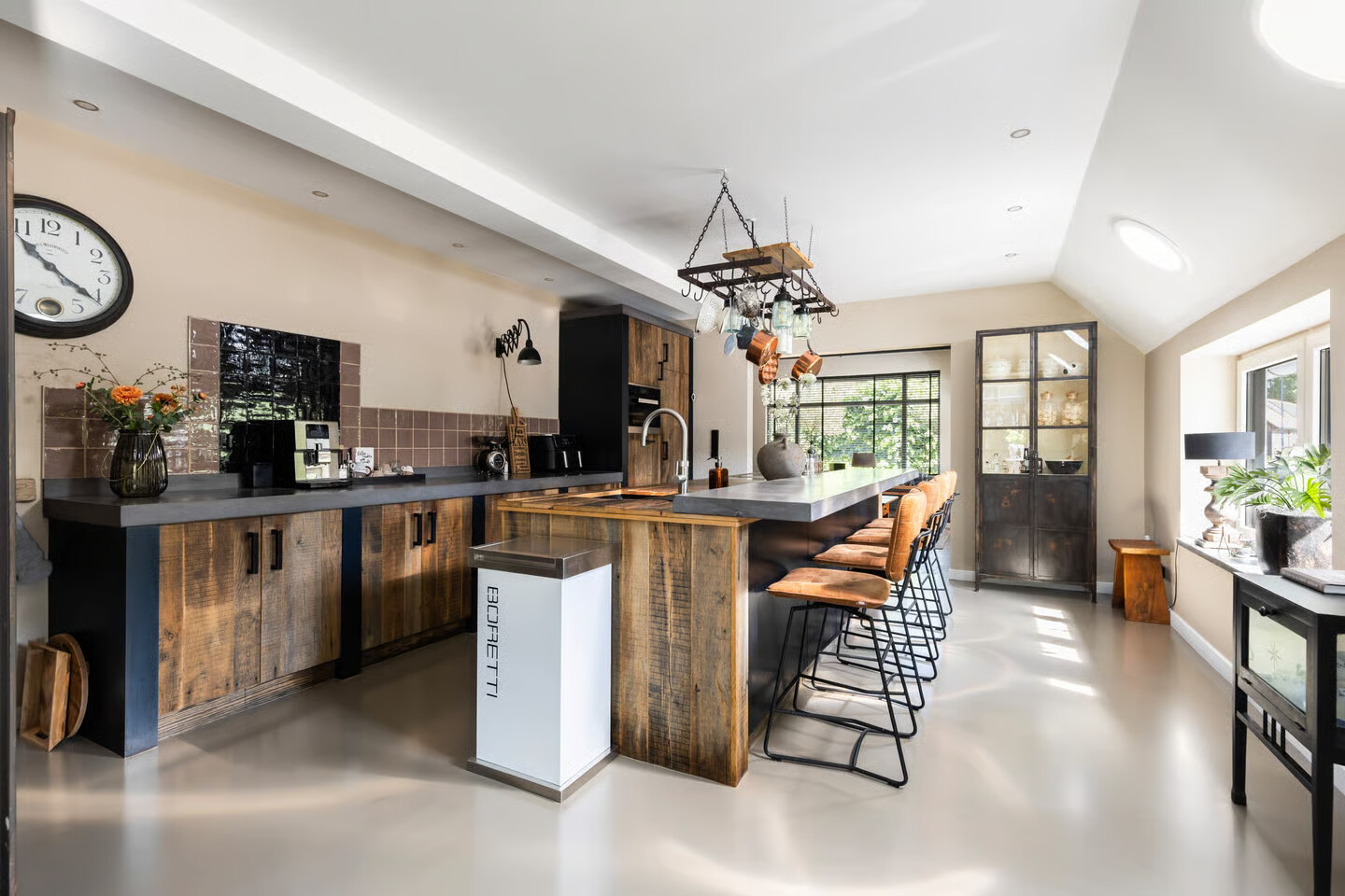Twee-onder-één-kap te koop: Mazenhofstraat 9, Garderen