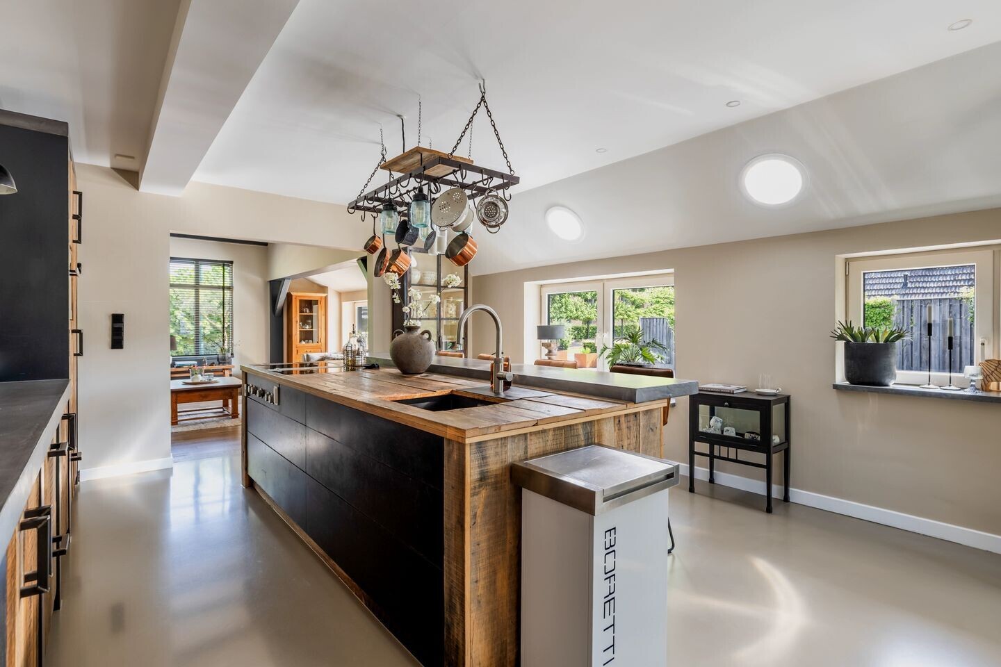 Twee-onder-één-kap te koop: Mazenhofstraat 9, Garderen