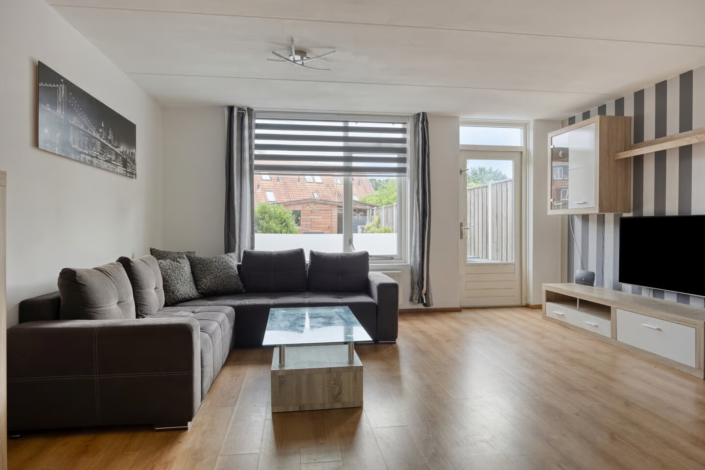 Tussenwoning te koop: Coulisse 50, Zeewolde