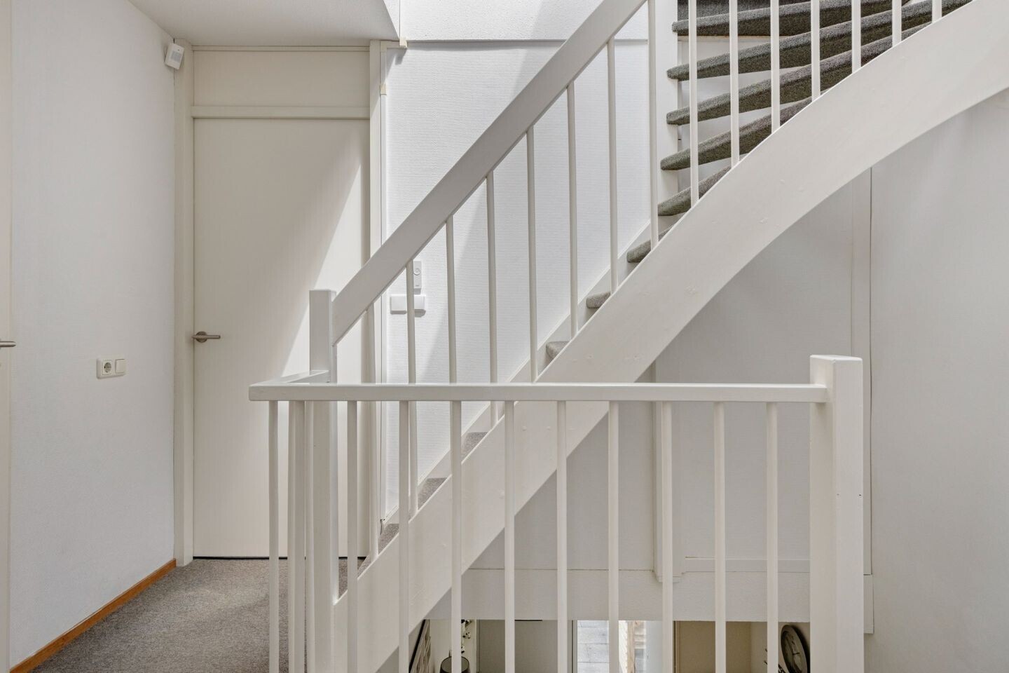 Tussenwoning te koop: Koolzaadlaan 93, Zeewolde