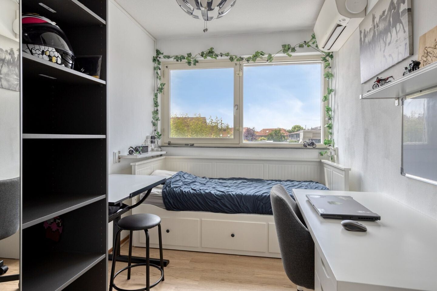 Tussenwoning te koop: Koolzaadlaan 93, Zeewolde