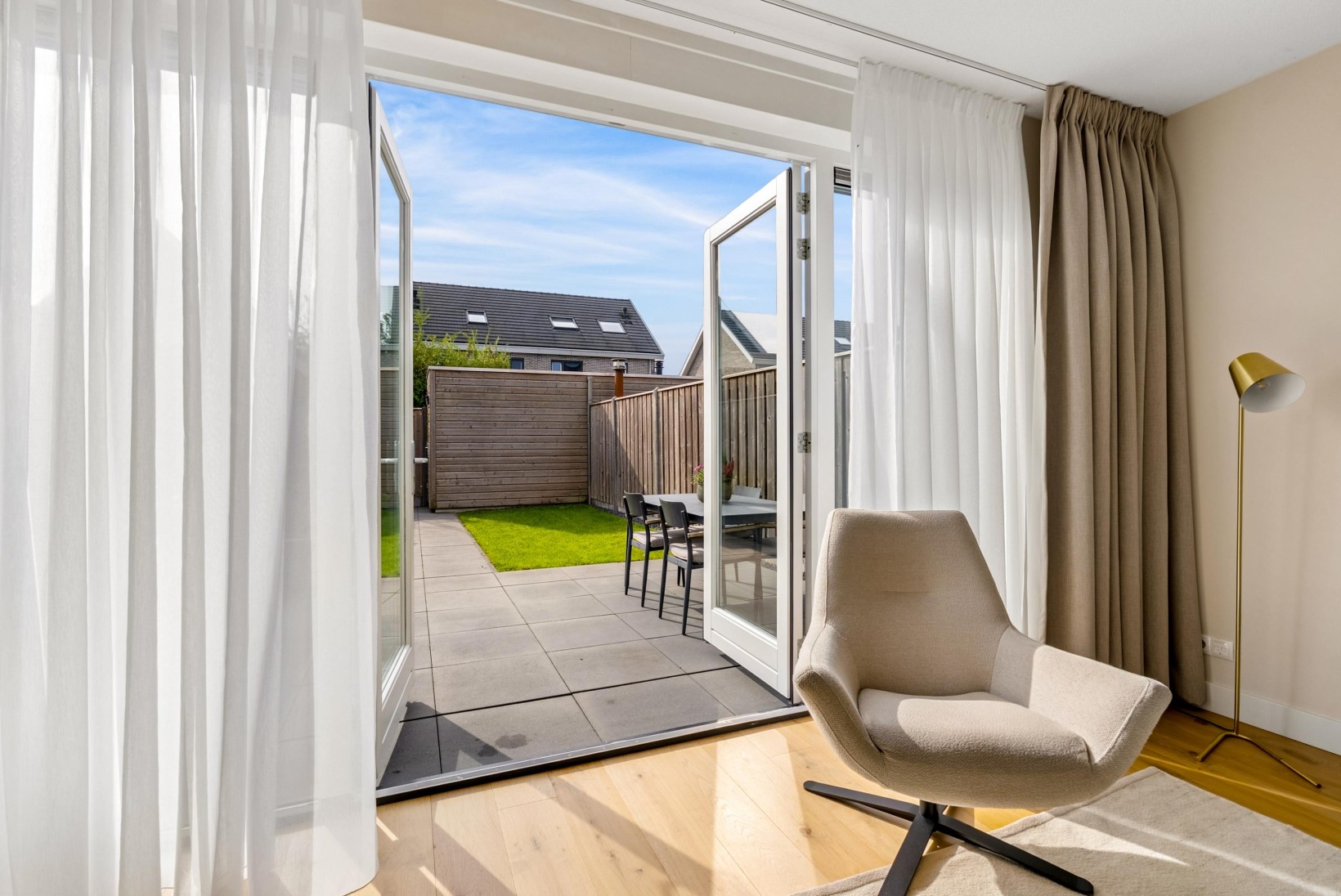 Tussenwoning te koop: De Korenaar 5, Zeewolde