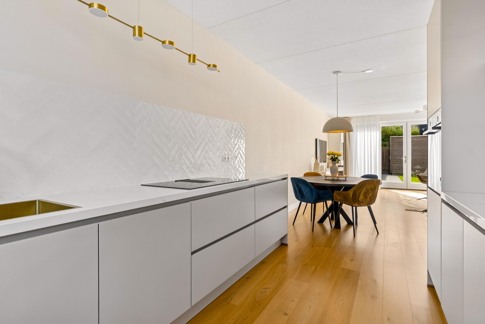 Tussenwoning te koop: De Korenaar 5, Zeewolde
