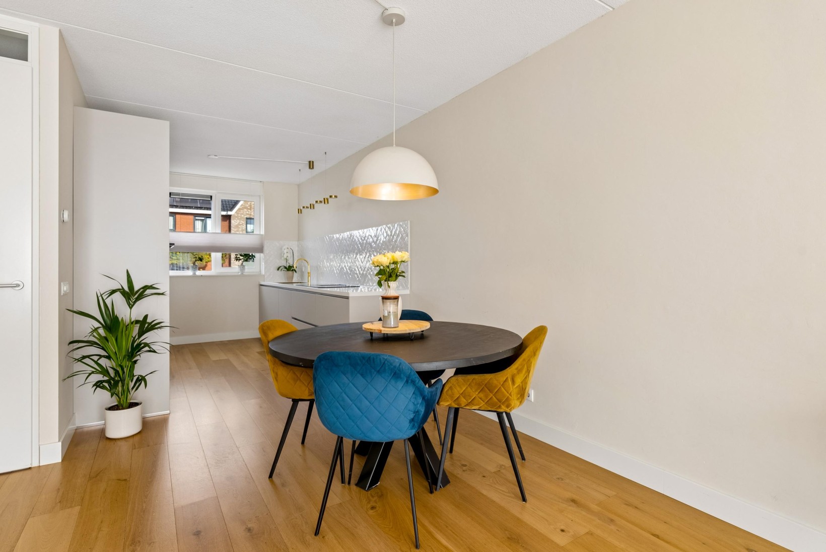 Tussenwoning te koop: De Korenaar 5, Zeewolde