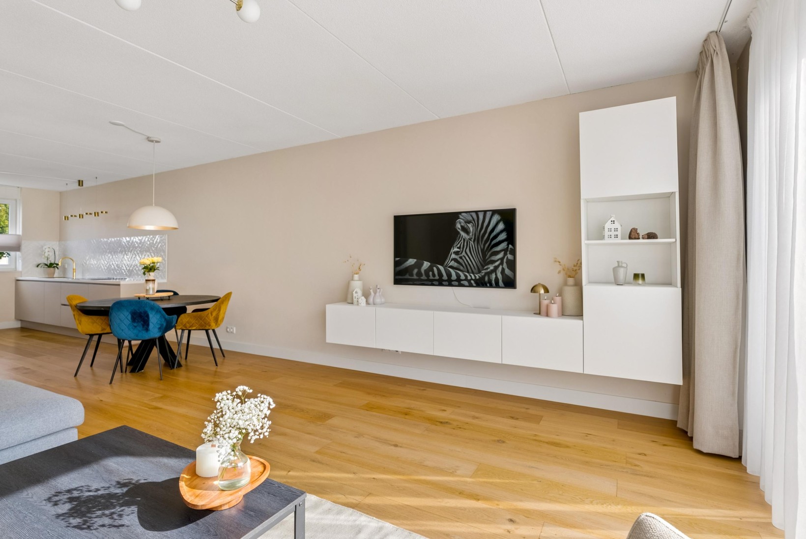 Tussenwoning te koop: De Korenaar 5, Zeewolde