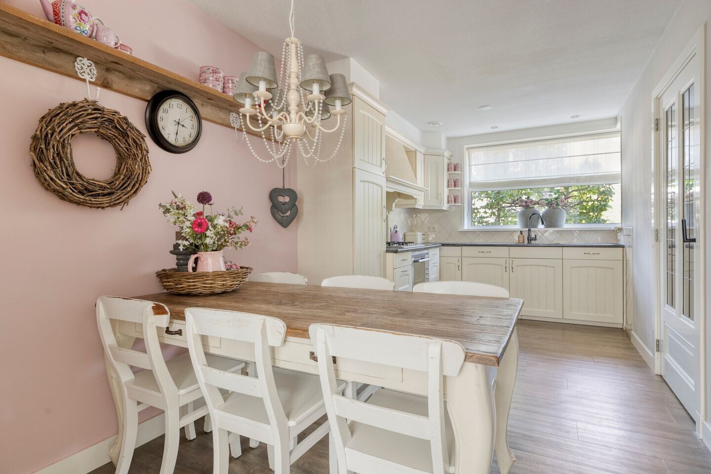 Tussenwoning te koop: Ruiterijweg 6, Veenendaal
