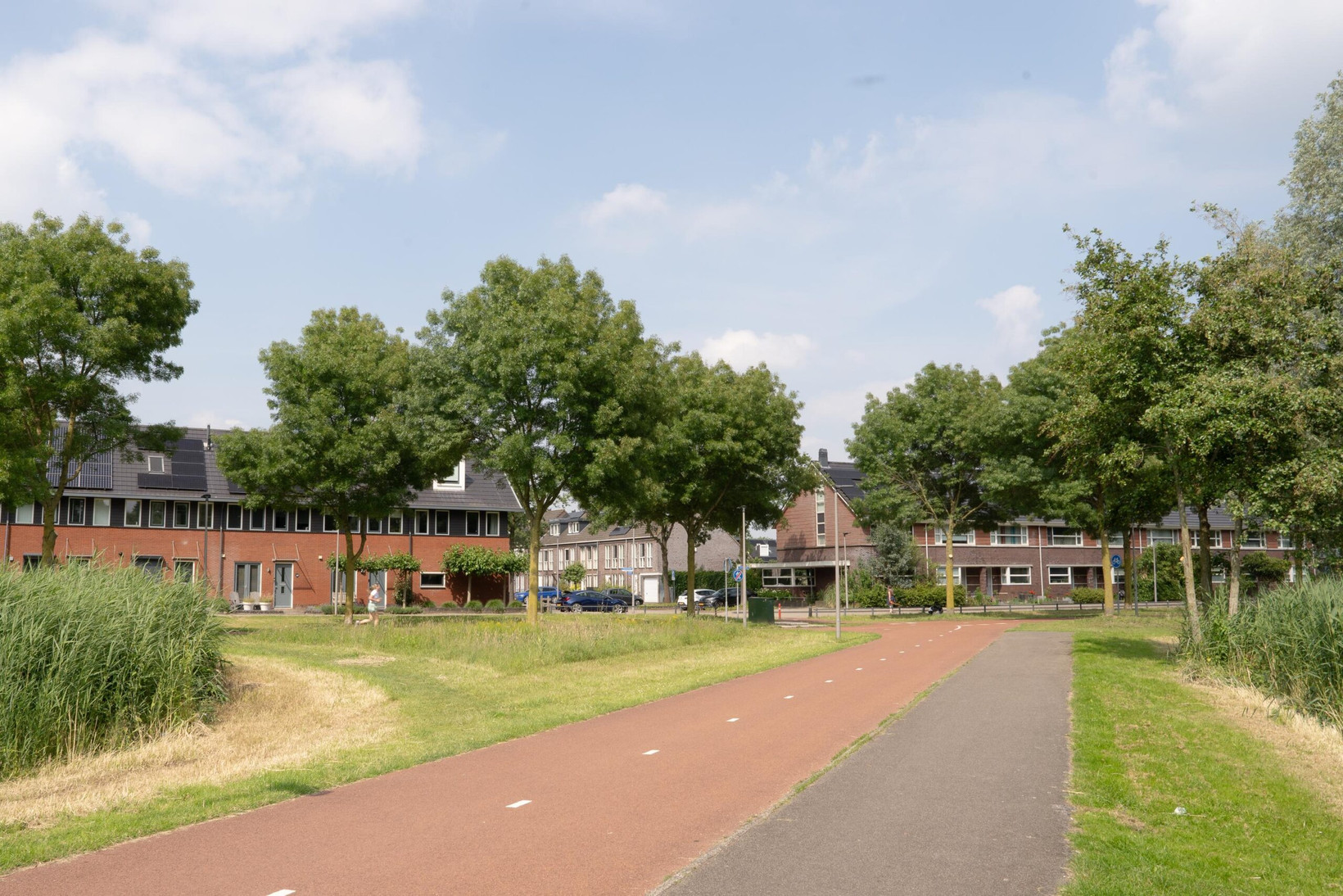 Tussenwoning te koop: Sadatstraat 6, Veenendaal