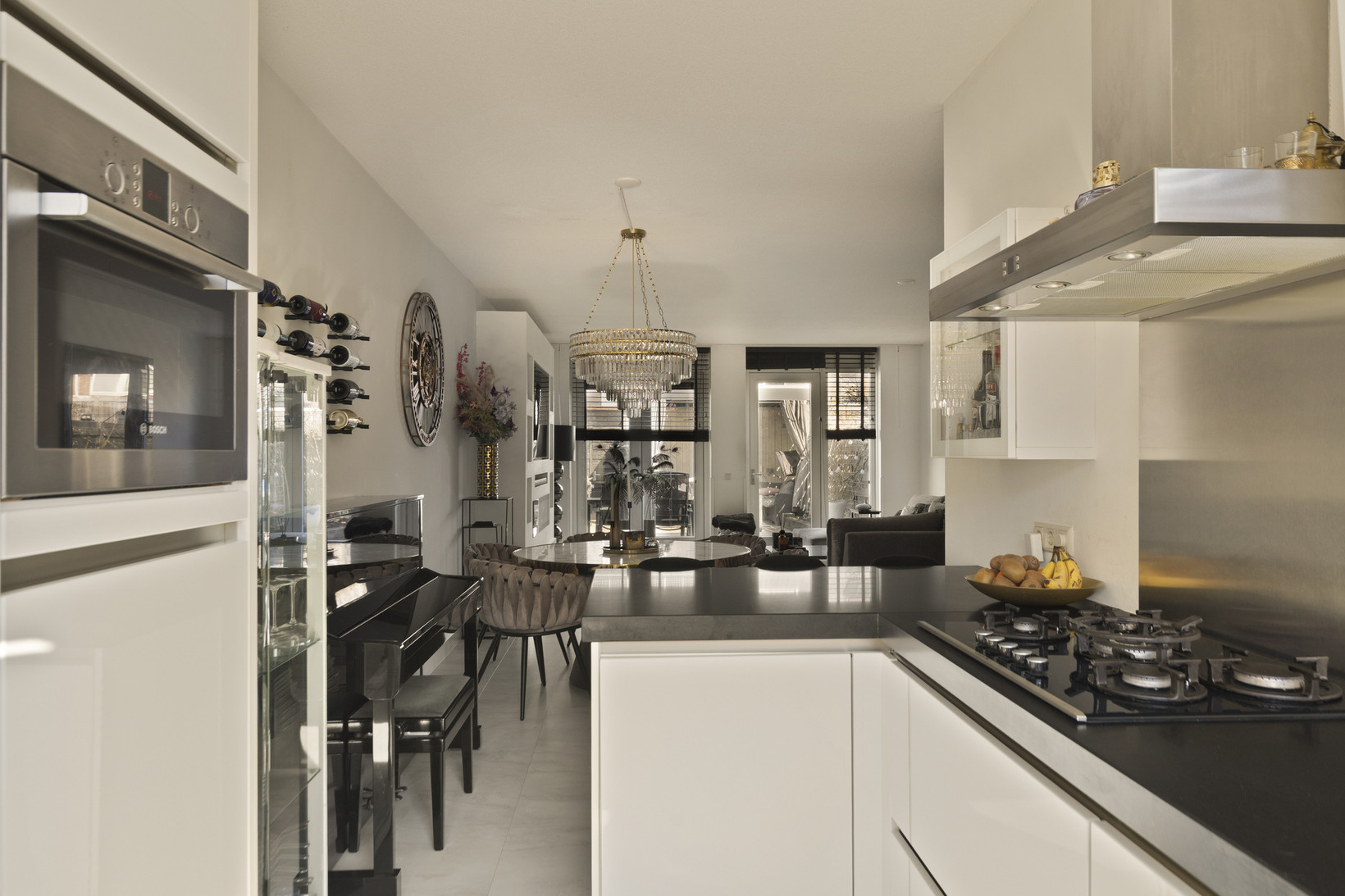 Tussenwoning te koop: Sadatstraat 6, Veenendaal