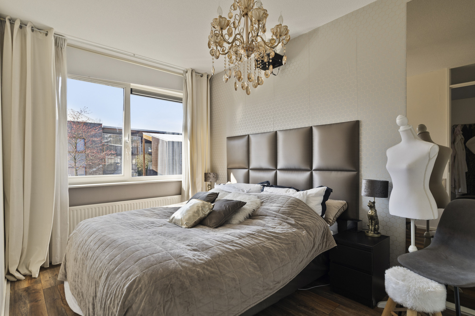 Tussenwoning te koop: Sadatstraat 6, Veenendaal