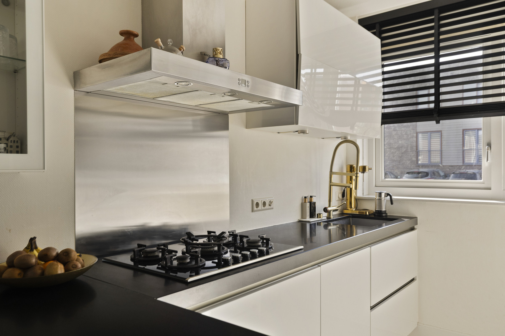 Tussenwoning te koop: Sadatstraat 6, Veenendaal
