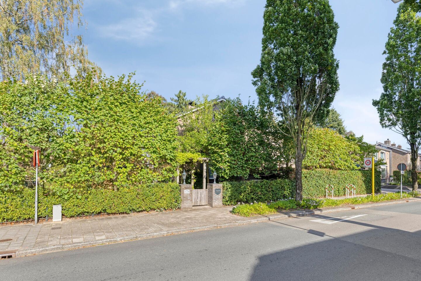 Twee-onder-één-kap te koop: Kerkewijk 179, Veenendaal