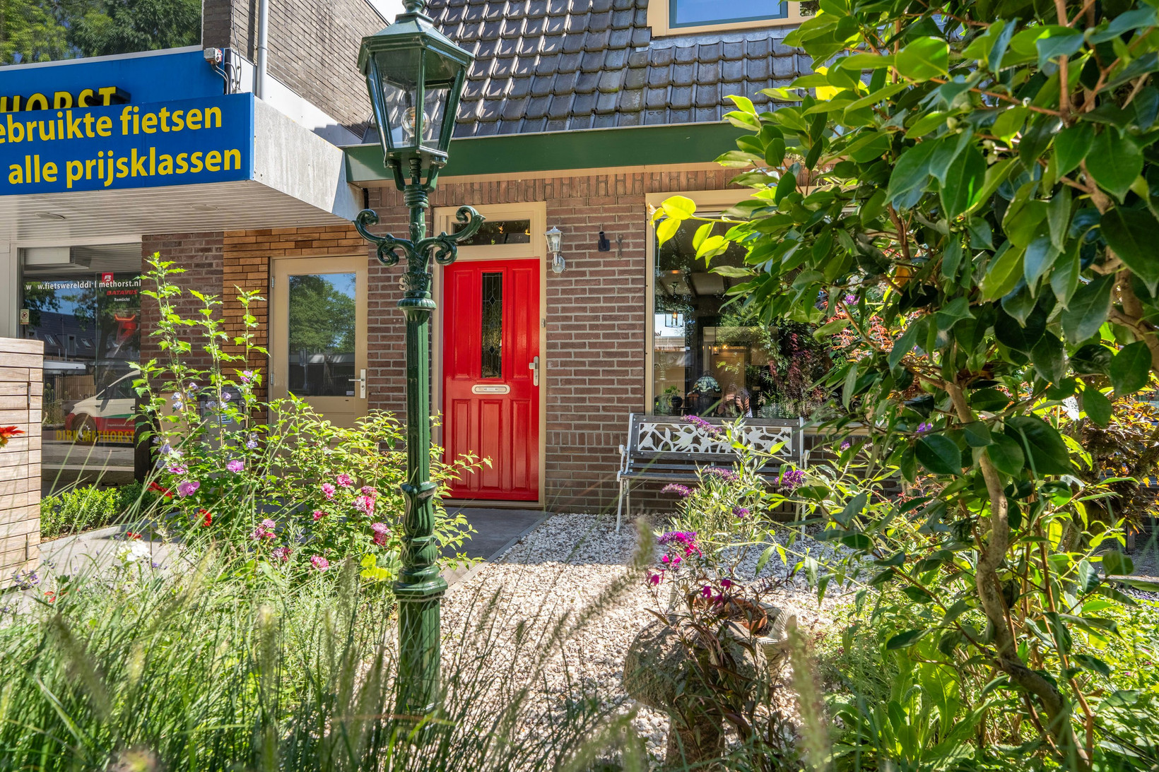 Twee-onder-één-kap te koop: Boslaan 91, Veenendaal