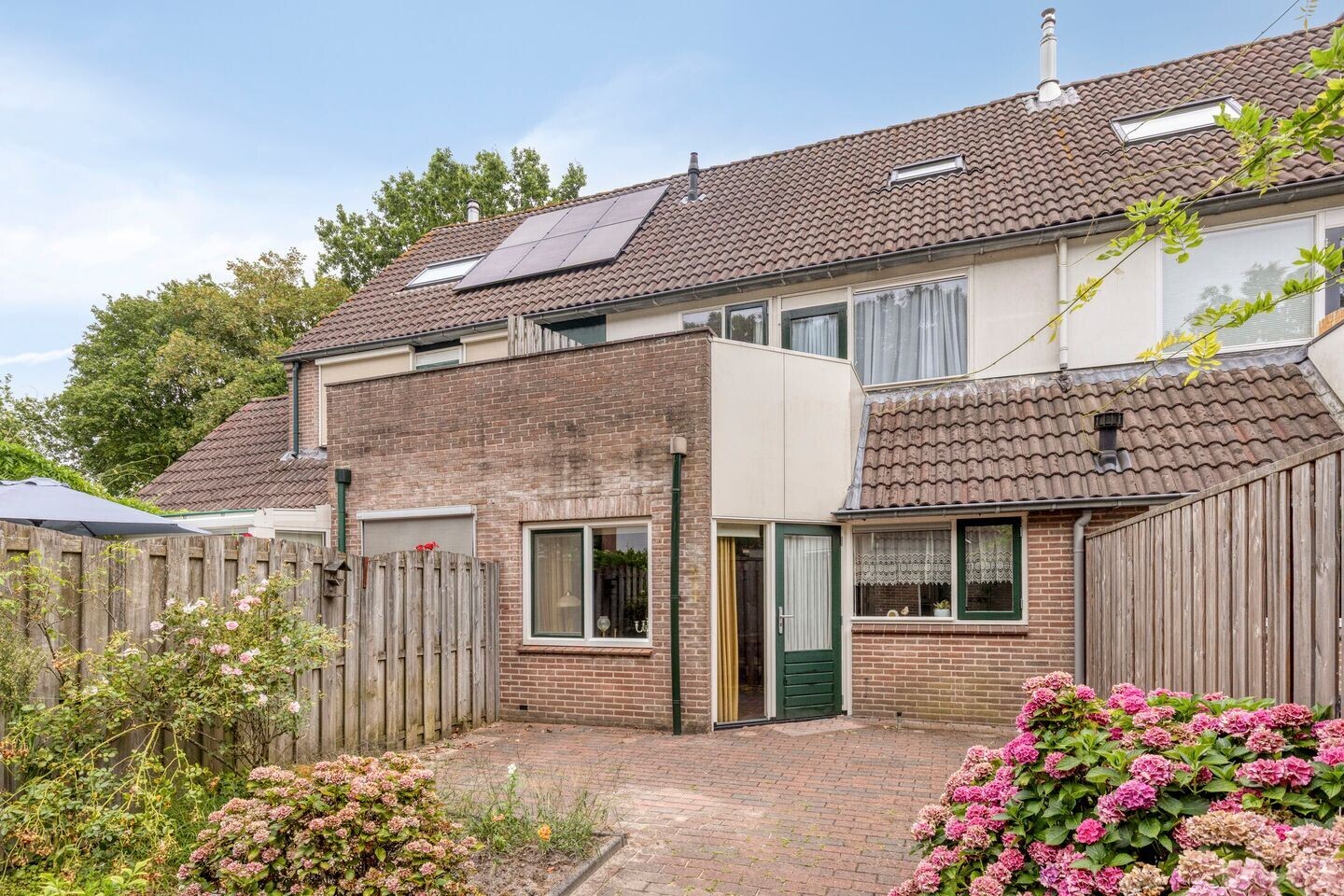 Tussenwoning te koop: Bezaan 22, Veenendaal