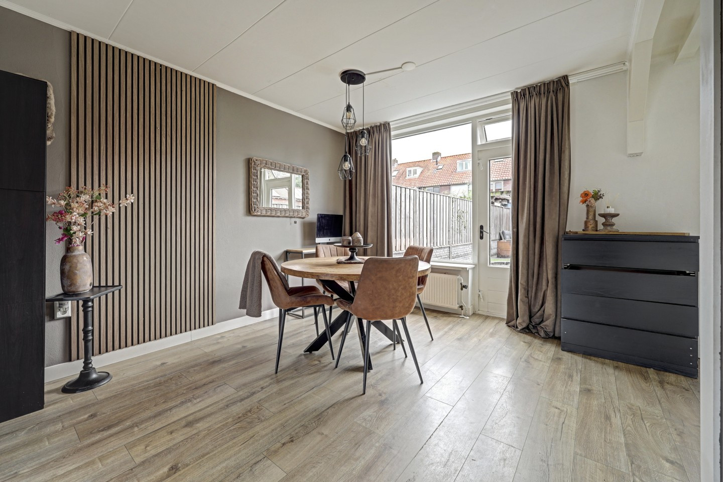 Tussenwoning te koop: Gerard de Lairessestraat 9, Veenendaal