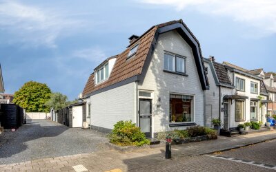 Kostverloren 67