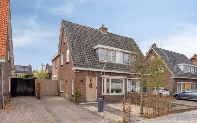 Buurtlaan west 52