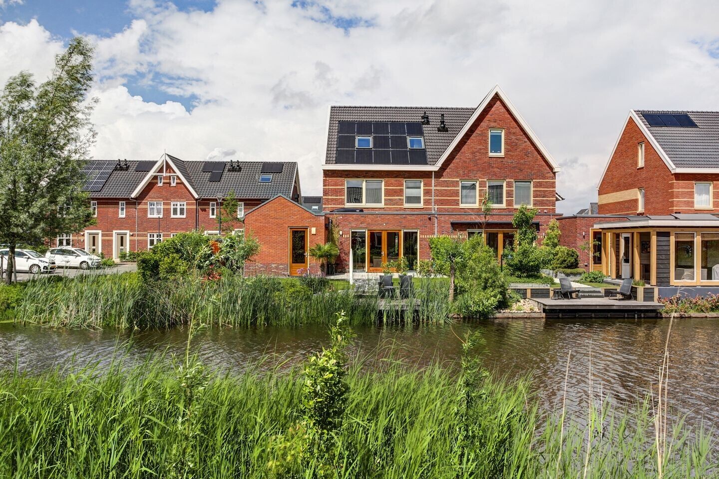 Hoekwoning te koop: Aalscholver 10, Veenendaal