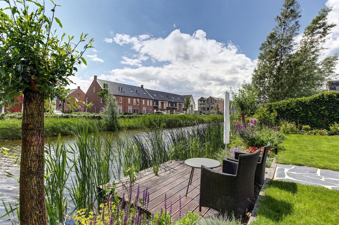 Hoekwoning te koop: Aalscholver 10, Veenendaal
