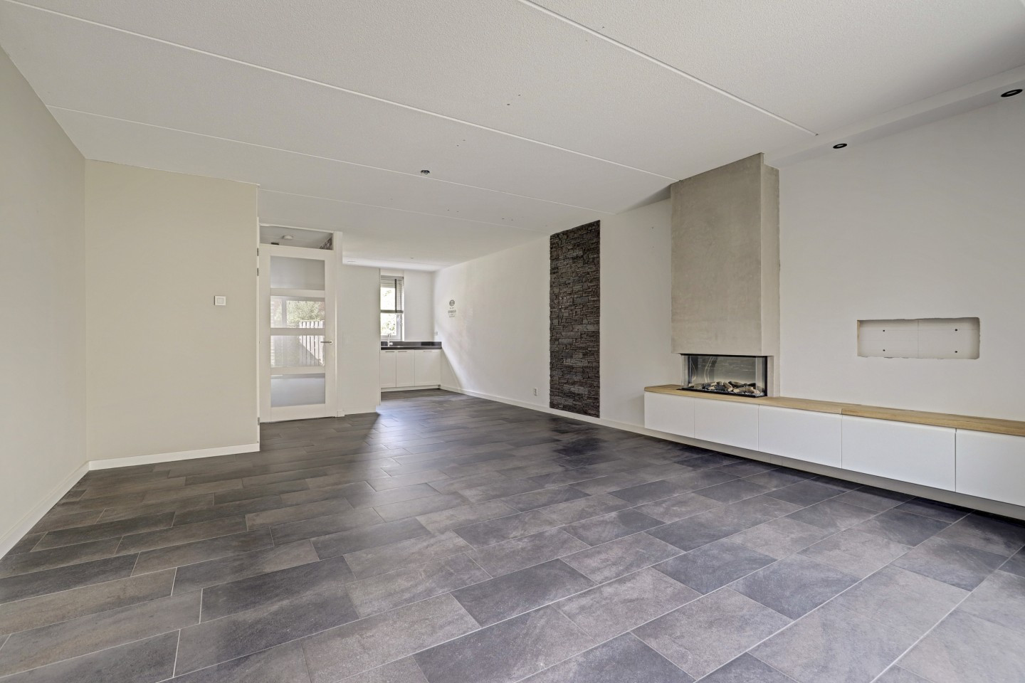 Tussenwoning te koop: Van de Brinkerf 6, Veenendaal