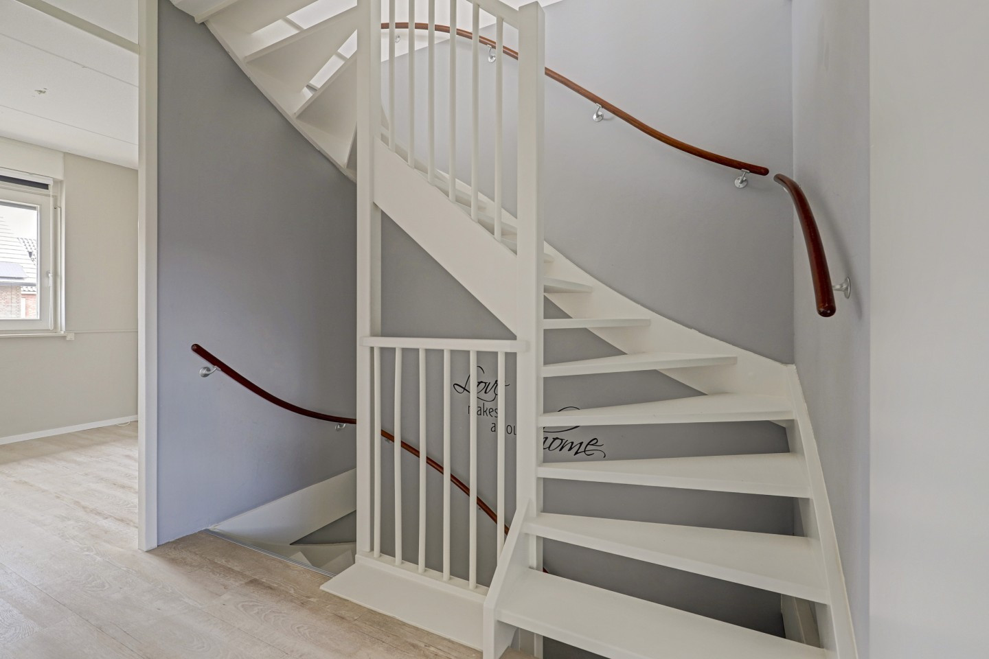 Tussenwoning te koop: Van de Brinkerf 6, Veenendaal