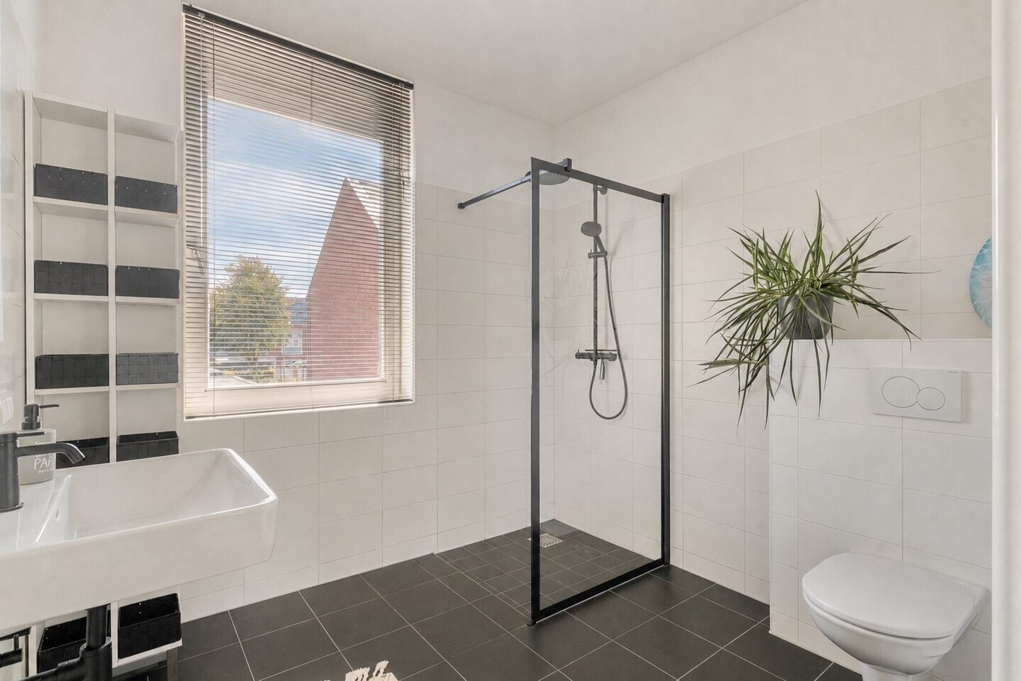Hoekwoning te koop: Gaasbeekheem 23, Veenendaal