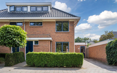Vogelenzang 8