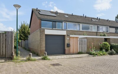 Oranjestraat 82