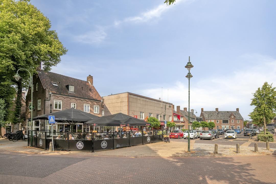 Vrijstaande woning te koop: Doornboomspark 15, Scherpenzeel
