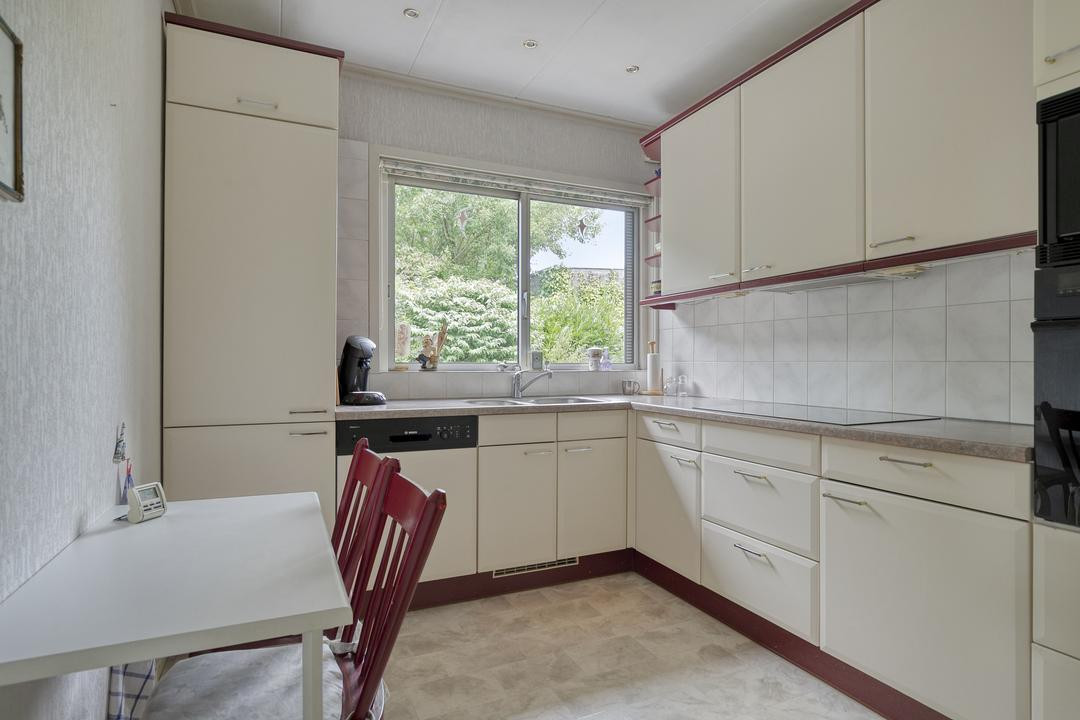 Vrijstaande woning te koop: Doornboomspark 15, Scherpenzeel