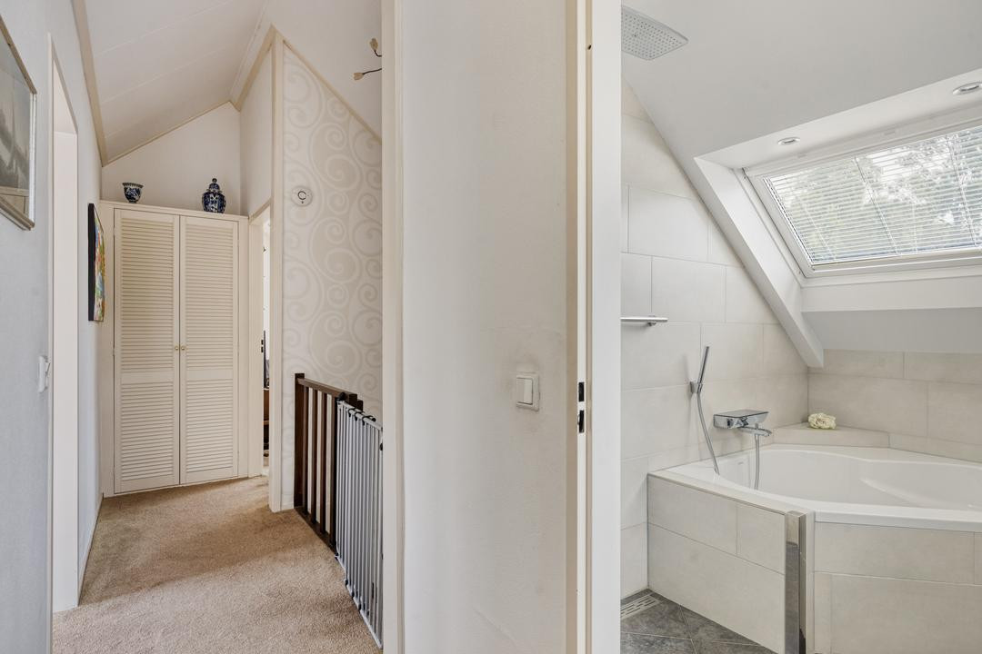 Tussenwoning te koop: Eikenlaan 55, Scherpenzeel
