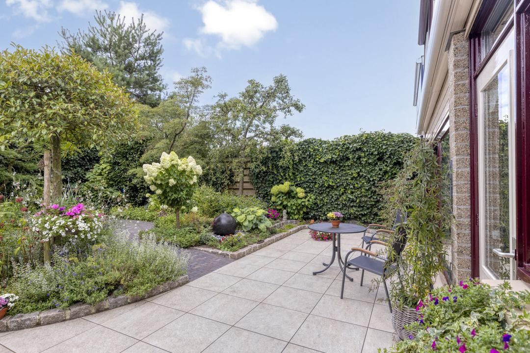Tussenwoning te koop: Eikenlaan 55, Scherpenzeel