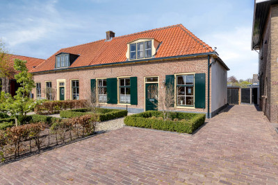Dorpsstraat 104