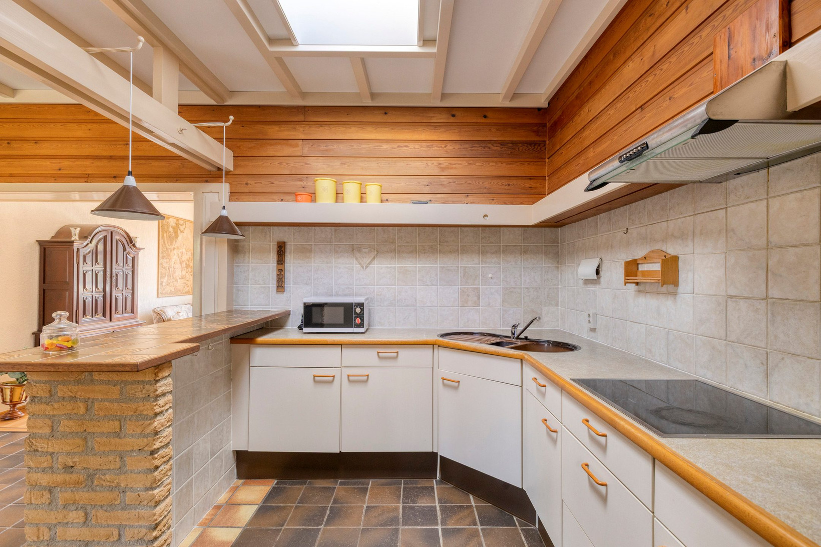 Twee-onder-één-kap te koop: Dorpsstraat 104, Renswoude