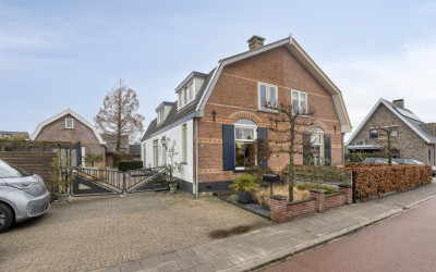 Stationsweg Oost 191