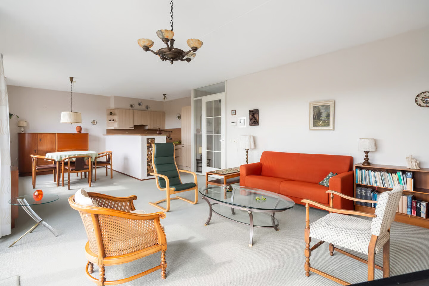 Appartement te koop: De Henschoterhof 24, Woudenberg