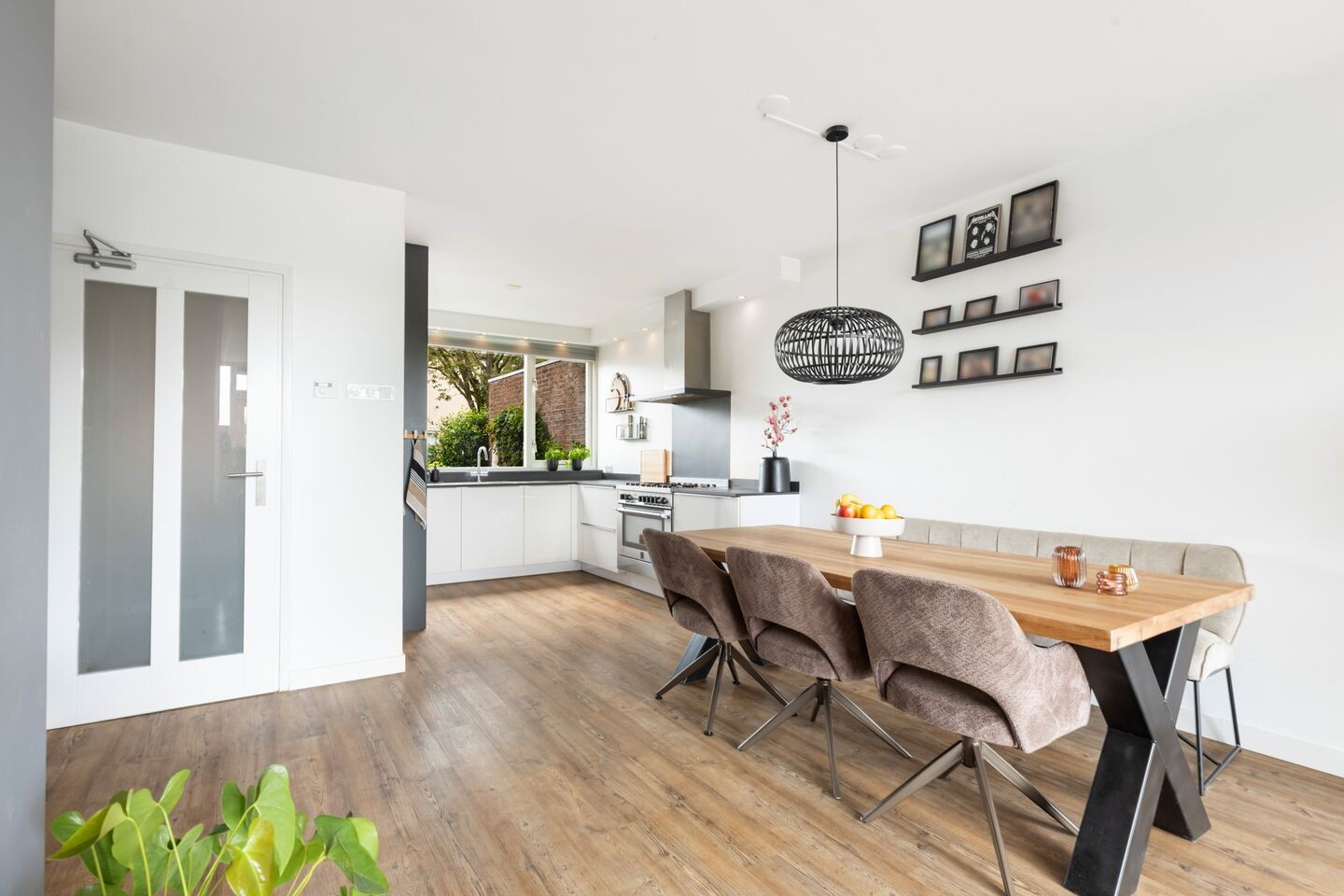 Tussenwoning te koop: Albert Cuyplaan 22, Woudenberg