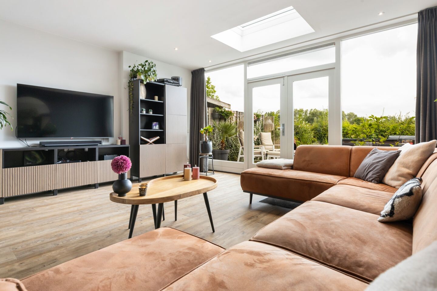 Tussenwoning te koop: Albert Cuyplaan 22, Woudenberg