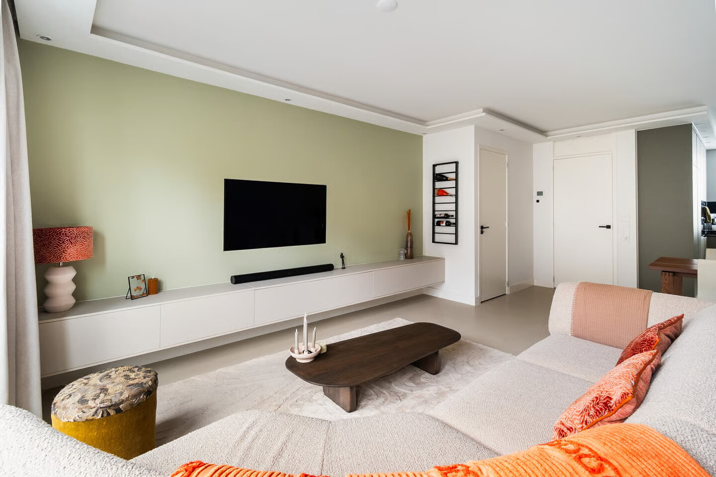 Tussenwoning te koop: Essenlaan 12, Woudenberg