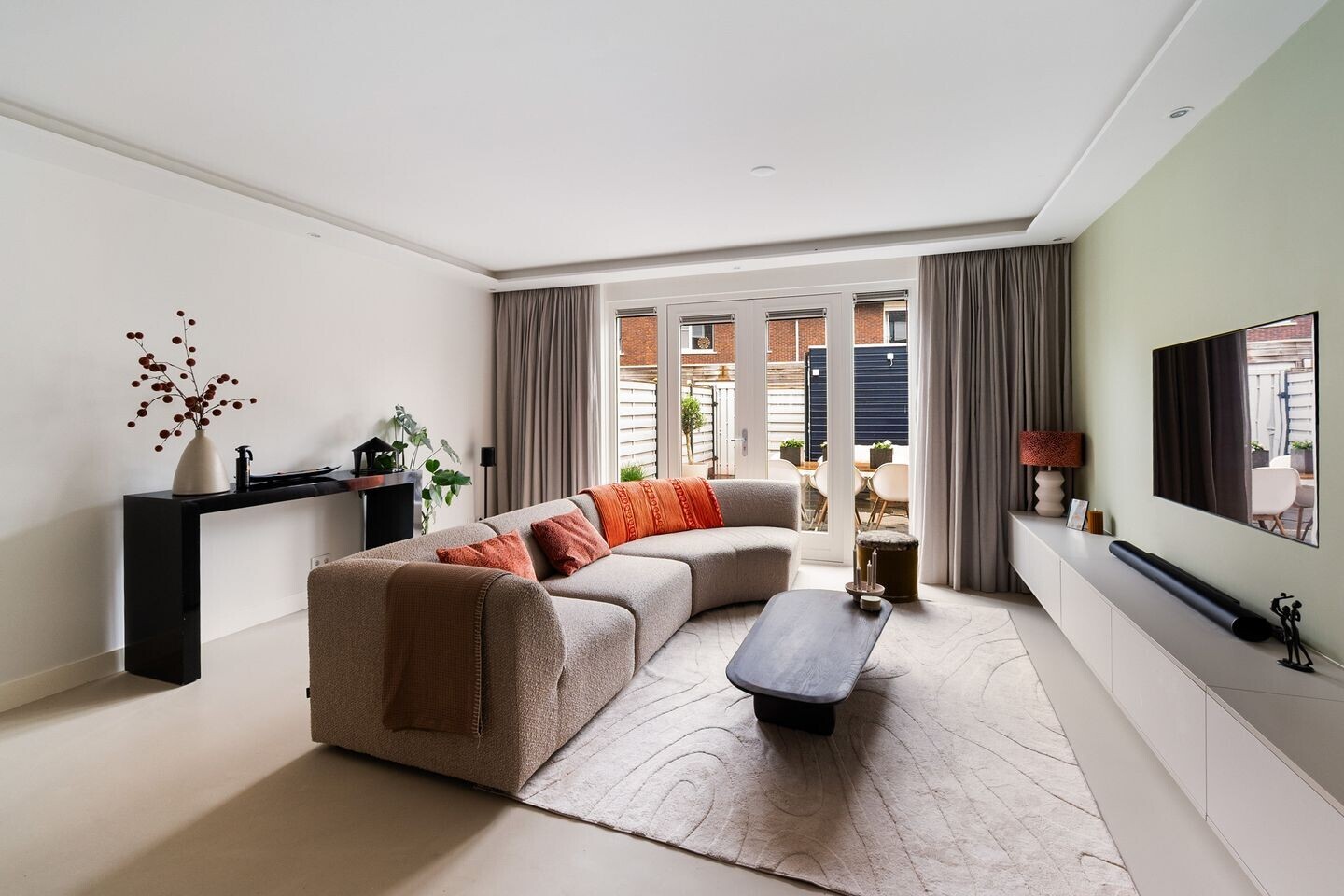 Tussenwoning te koop: Essenlaan 12, Woudenberg