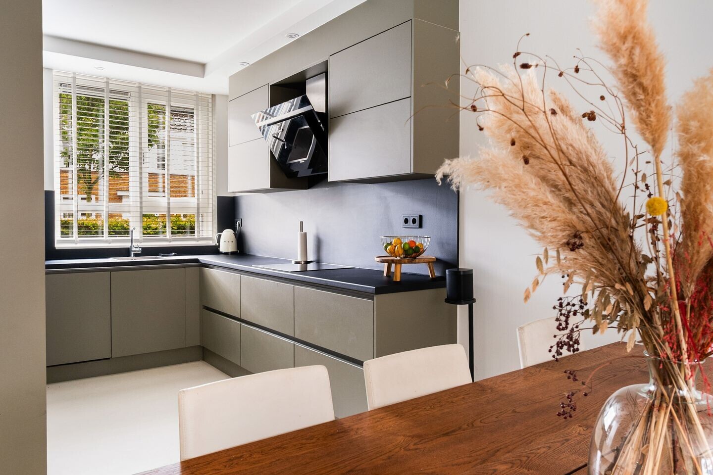 Tussenwoning te koop: Essenlaan 12, Woudenberg