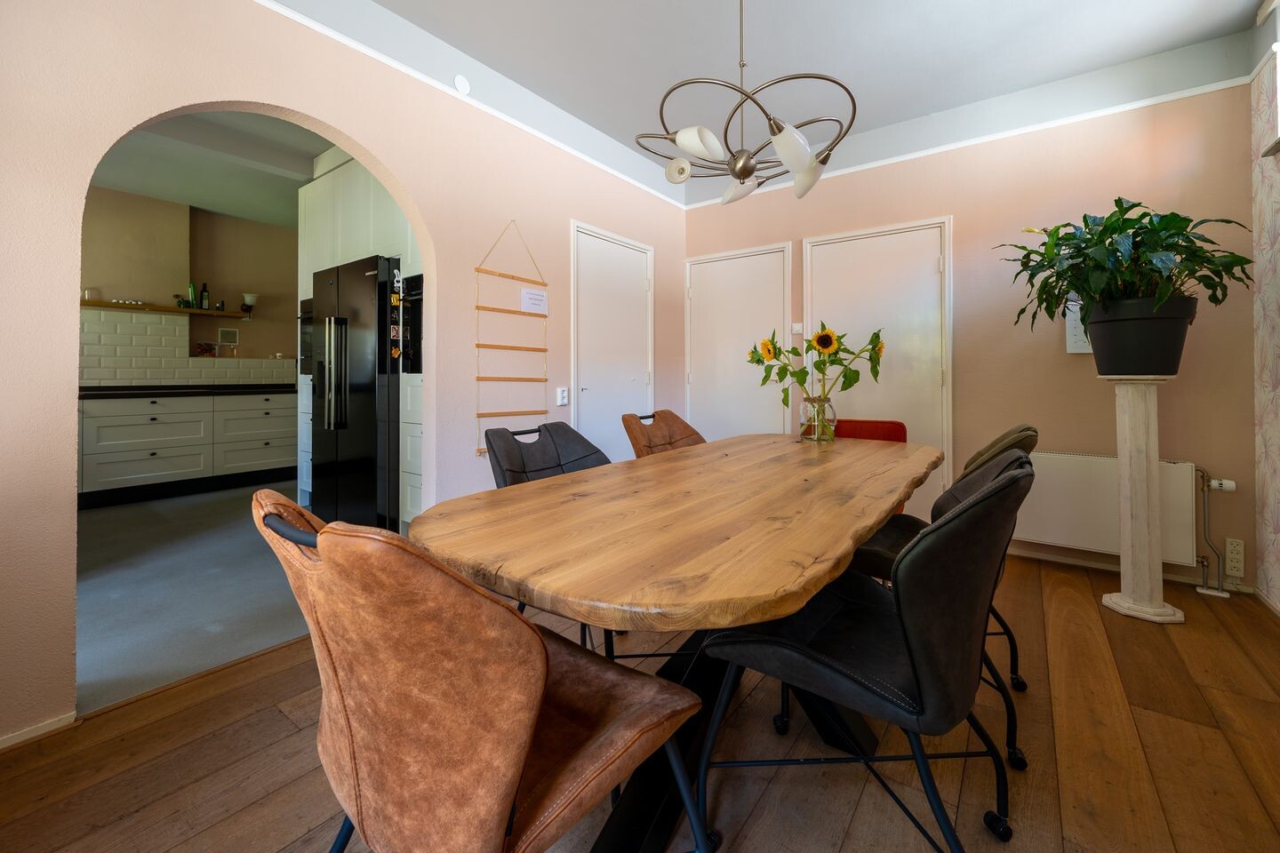 Vrijstaande woning te koop: Middenlaan 22, Doorn