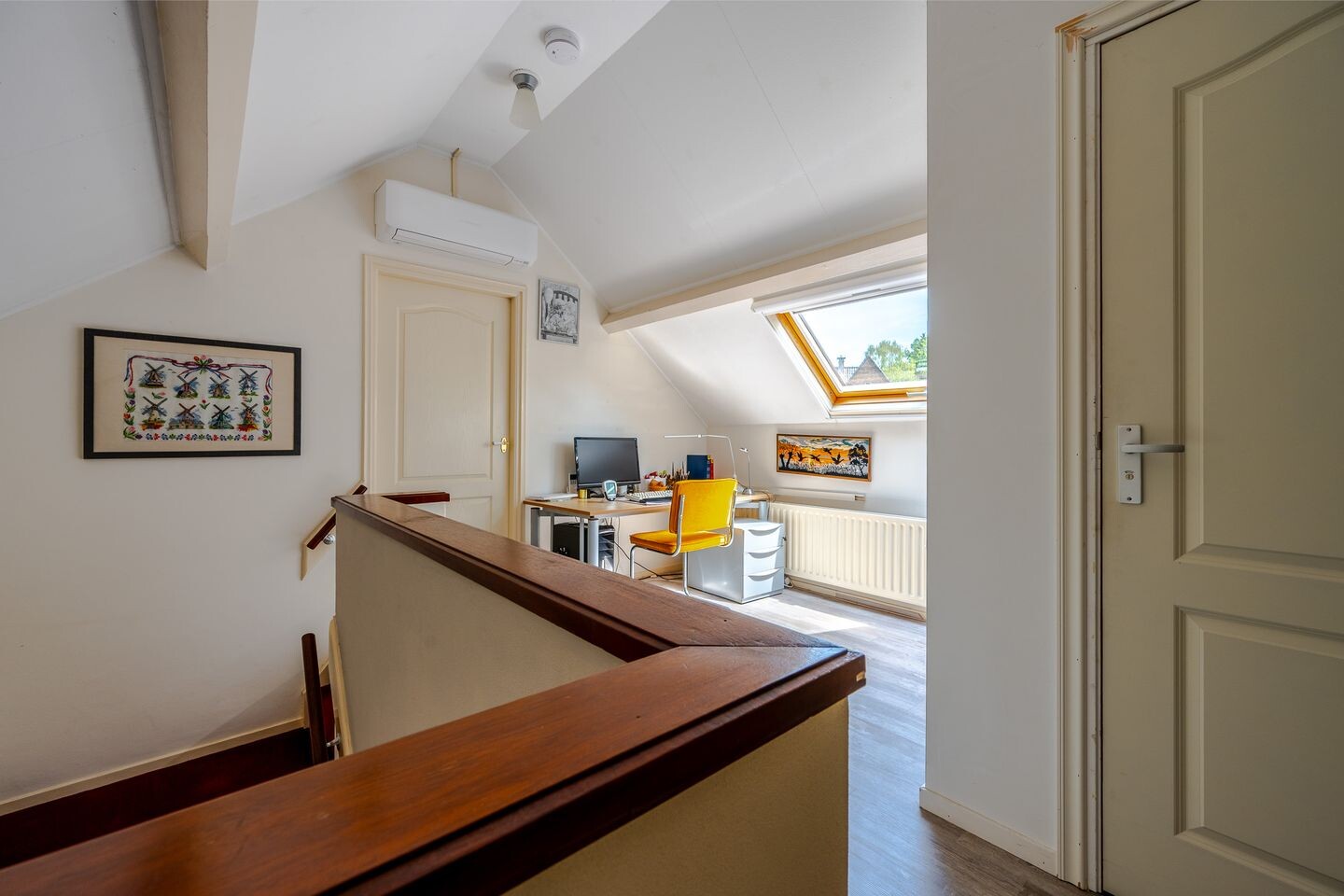 Vrijstaande woning te koop: Middenlaan 22, Doorn
