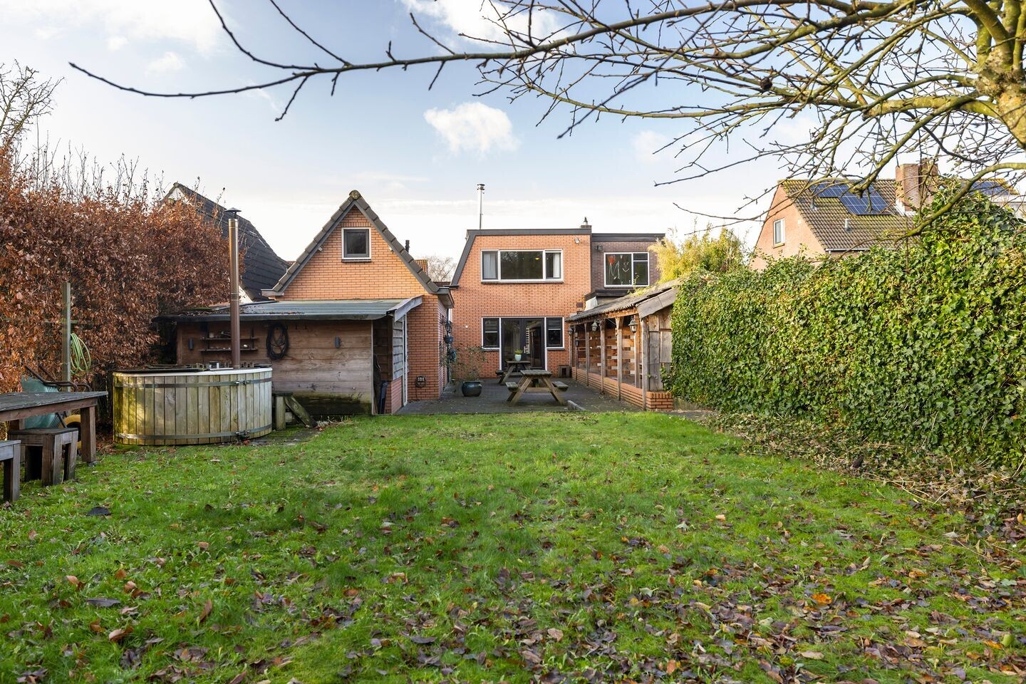 Twee-onder-één-kap te koop: van Bennekomweg 24, Doorn