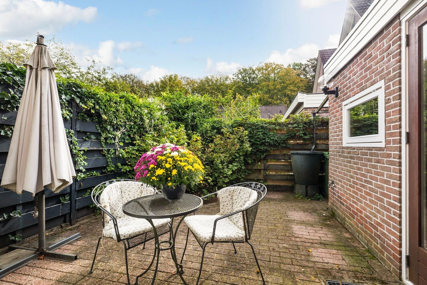 Twee-onder-één-kap te koop: Hazelnoot 7, Doorn