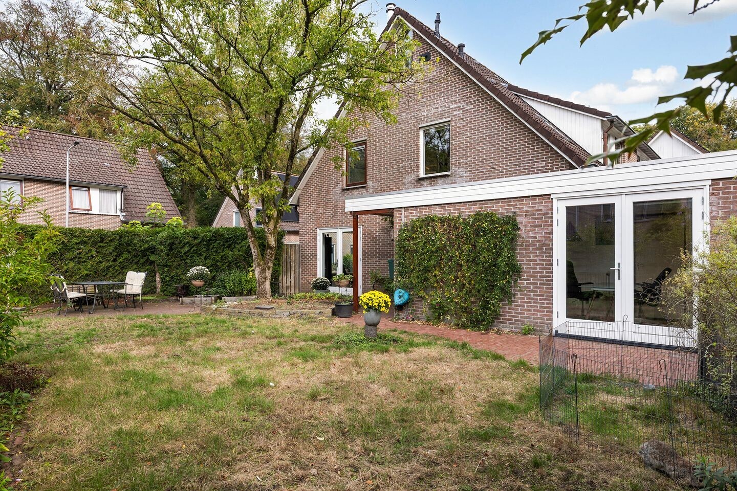 Twee-onder-één-kap te koop: Hazelnoot 7, Doorn