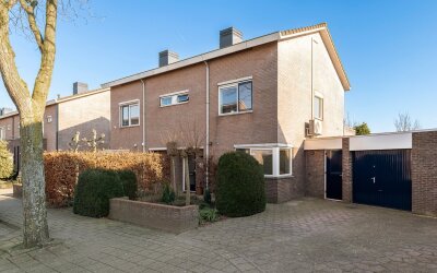Middelveld 15