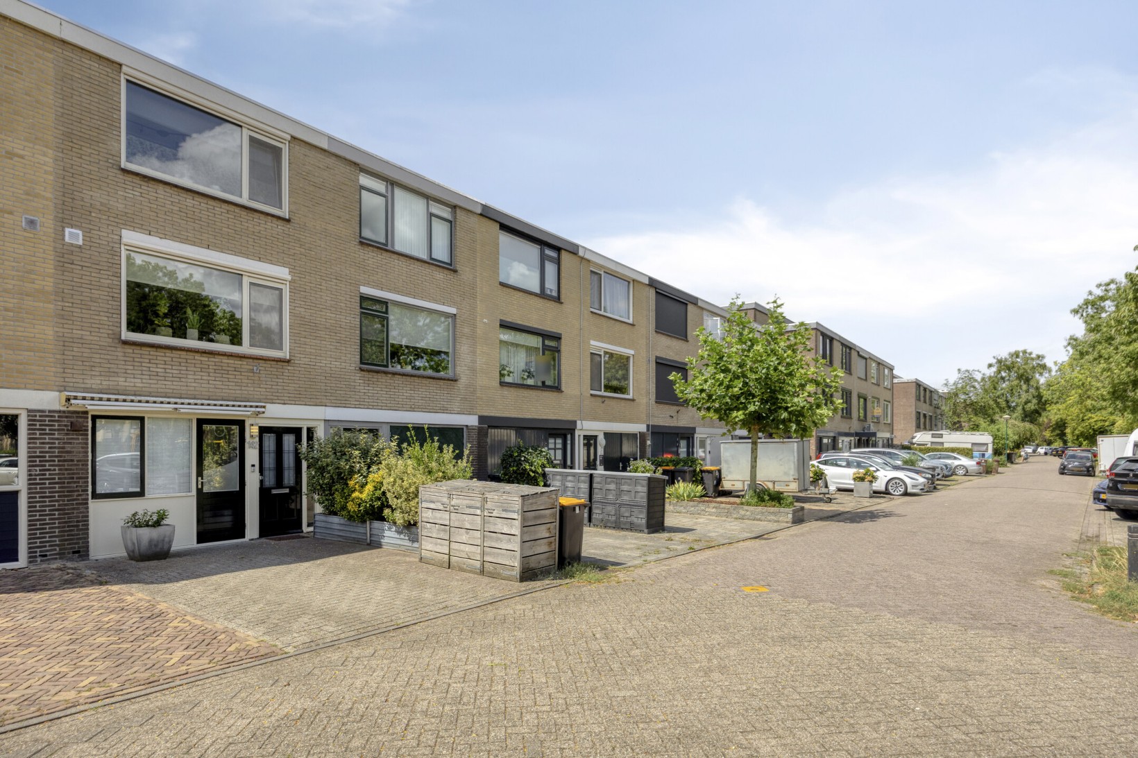 Tussenwoning te koop: Karolingersweg 142, Wijk Bij Duurstede