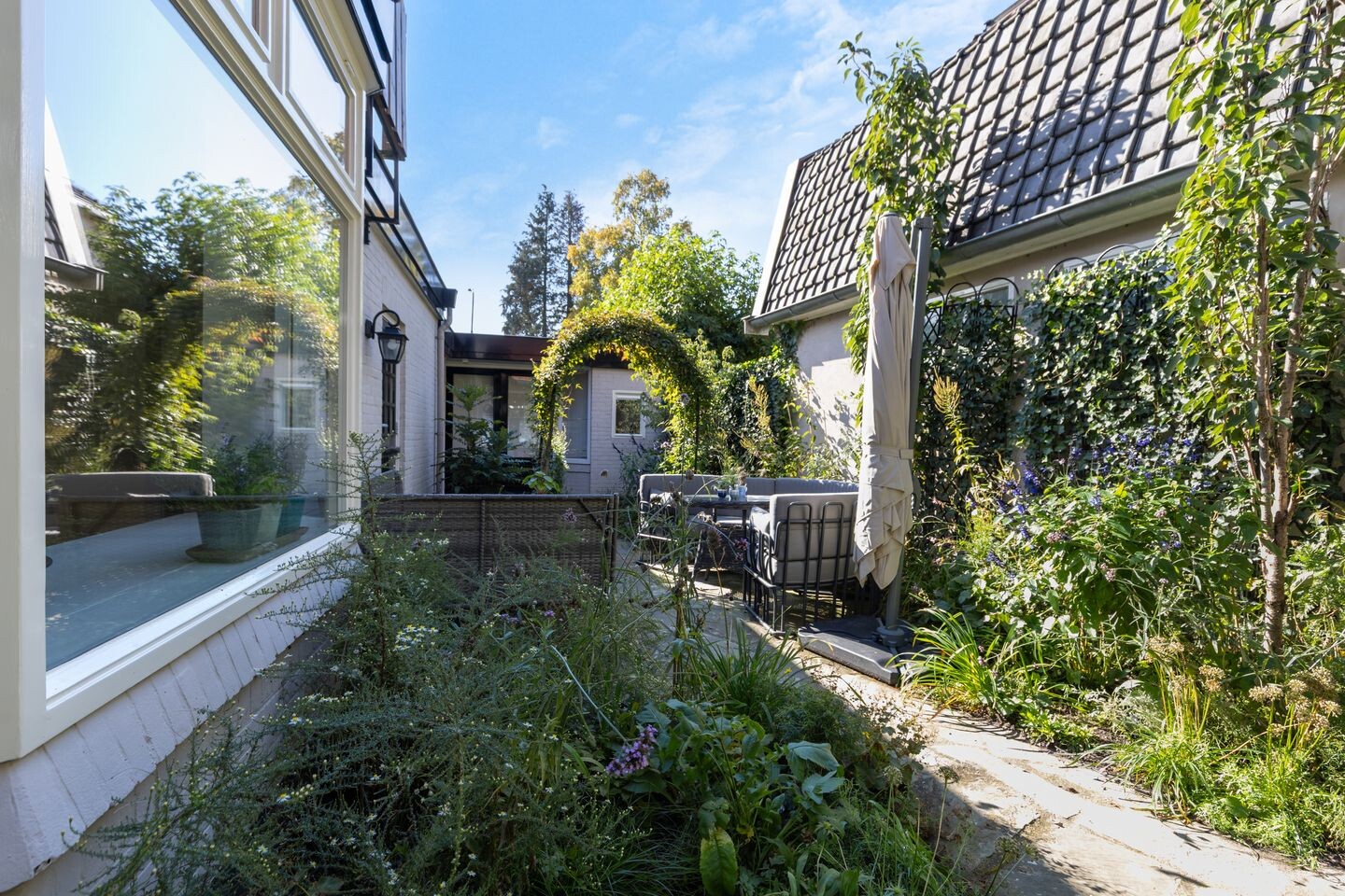 Hoekwoning te koop: van Oosthuyselaan 51, Driebergen-Rijsenburg