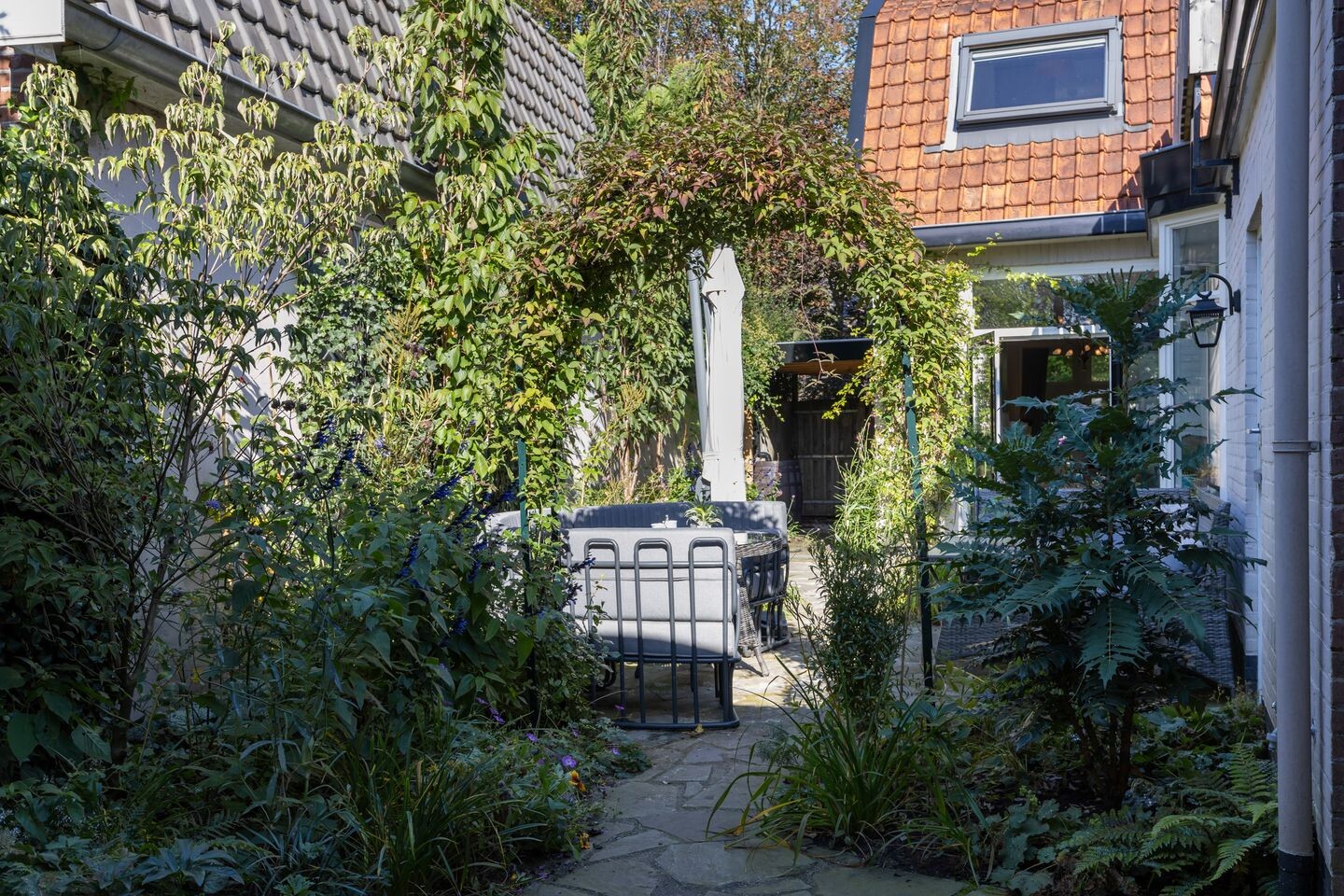 Hoekwoning te koop: van Oosthuyselaan 51, Driebergen-Rijsenburg